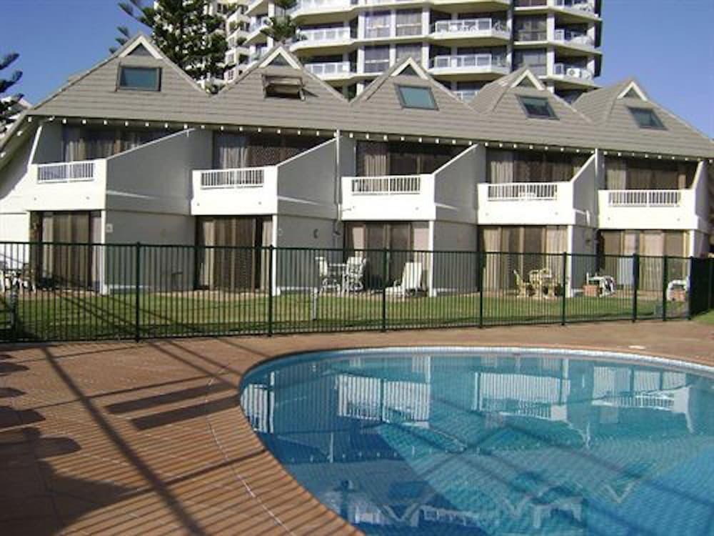 The Breakers Aparthotel Gold Coast Exterior photo