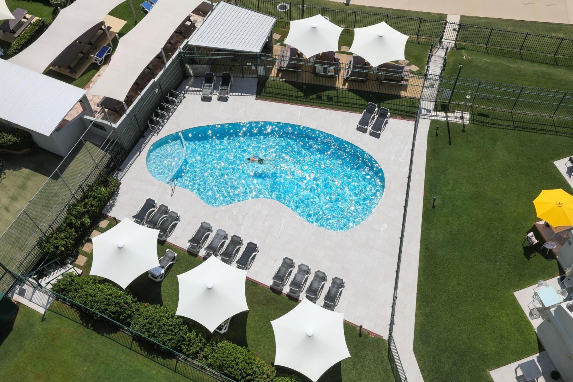 The Breakers Aparthotel Gold Coast Exterior photo