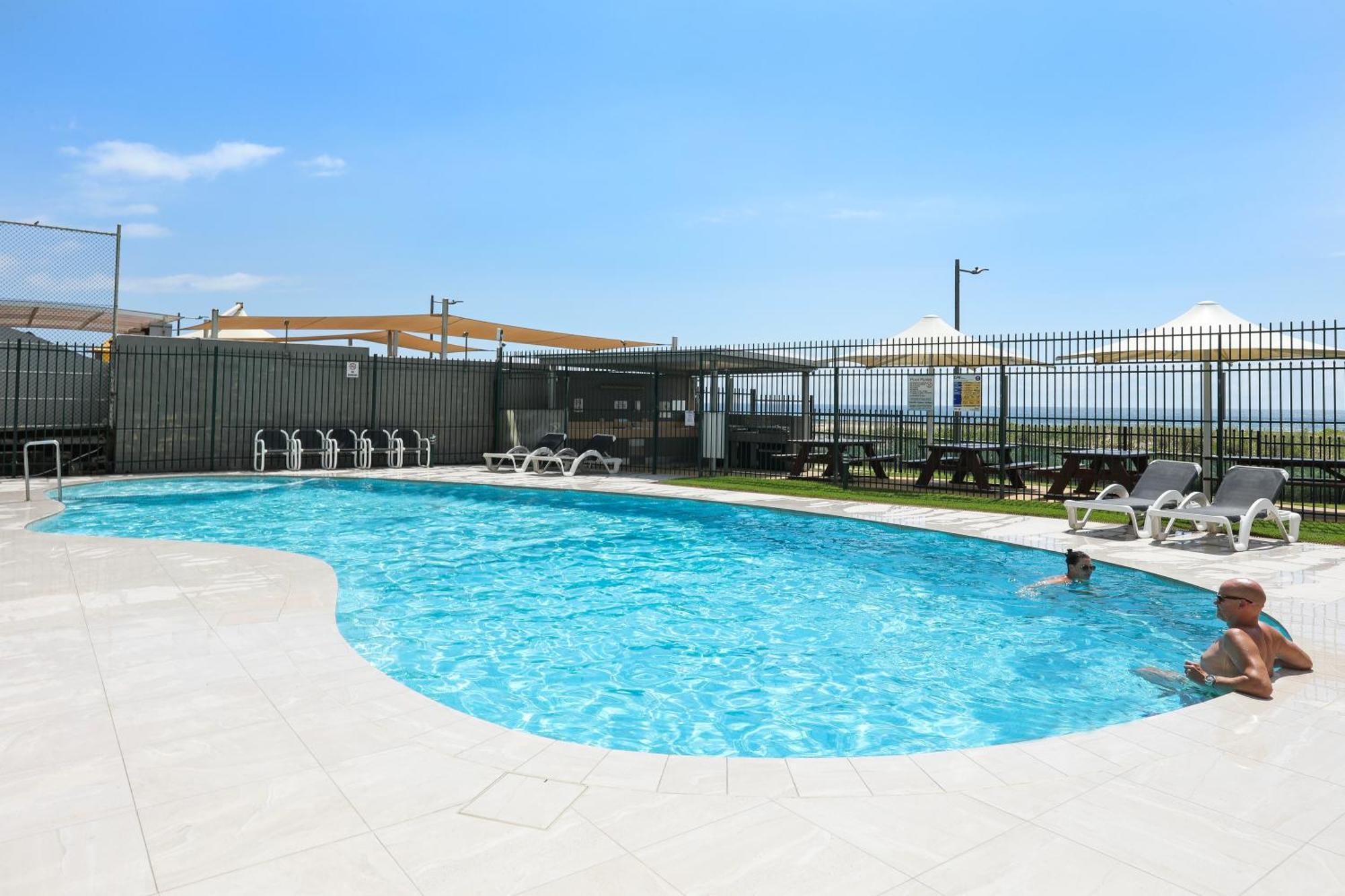 The Breakers Aparthotel Gold Coast Exterior photo