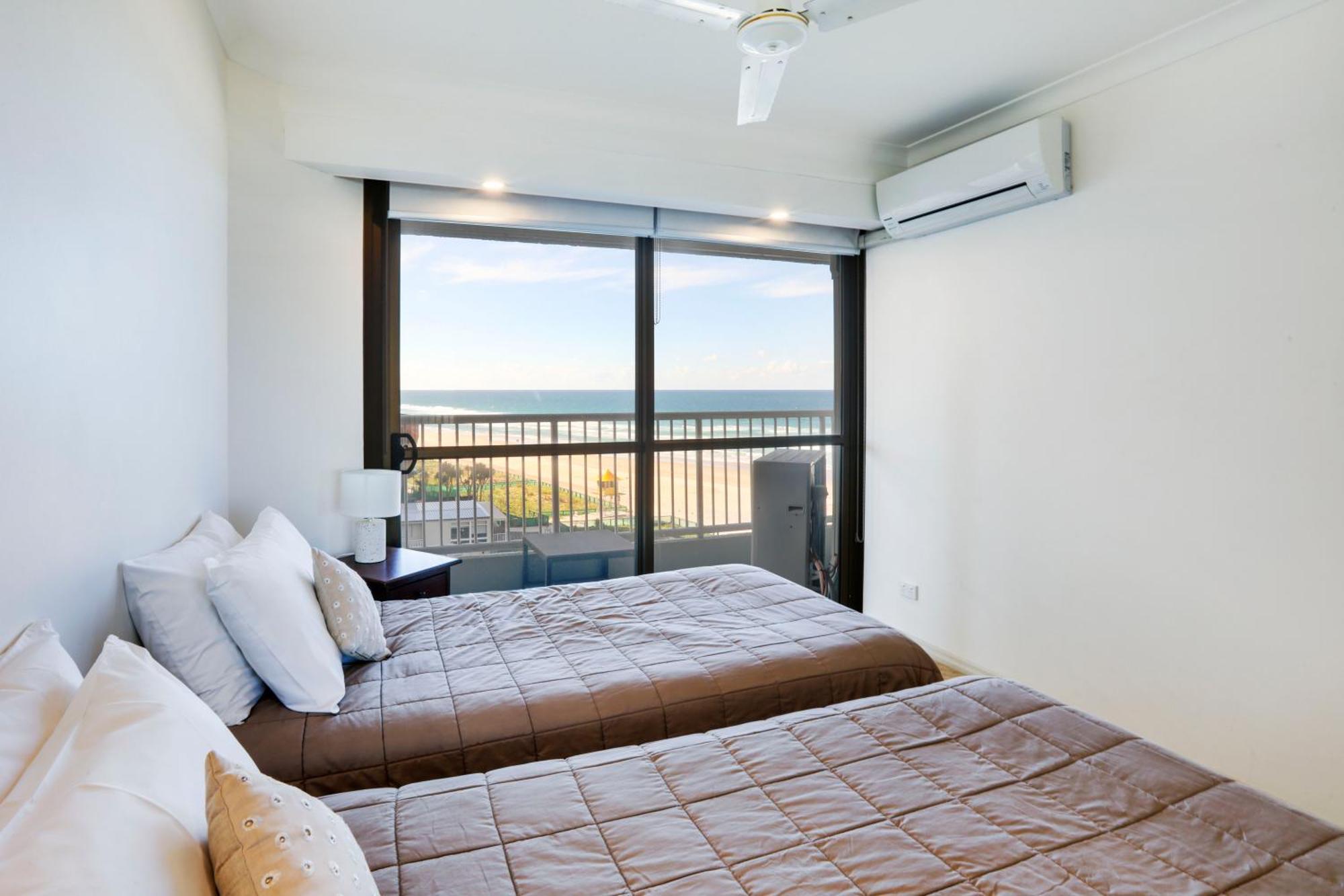 The Breakers Aparthotel Gold Coast Exterior photo